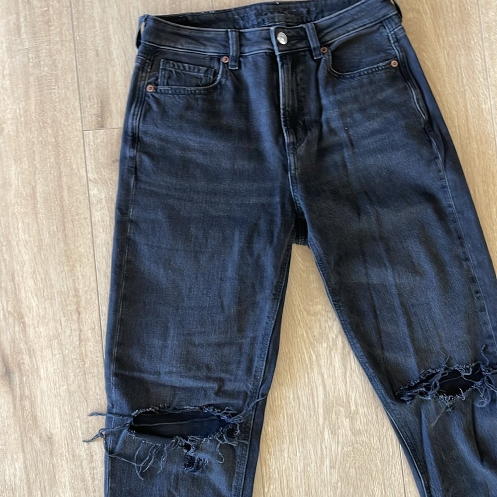 American Eagle mom jeans